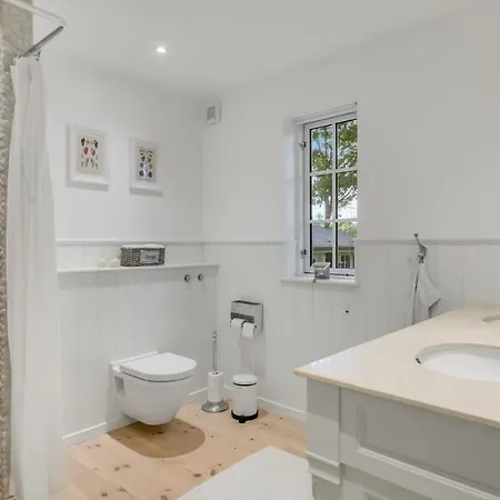 Nice In With Jacuzzi, Wifi And 3 Bedrooms Gilleleje